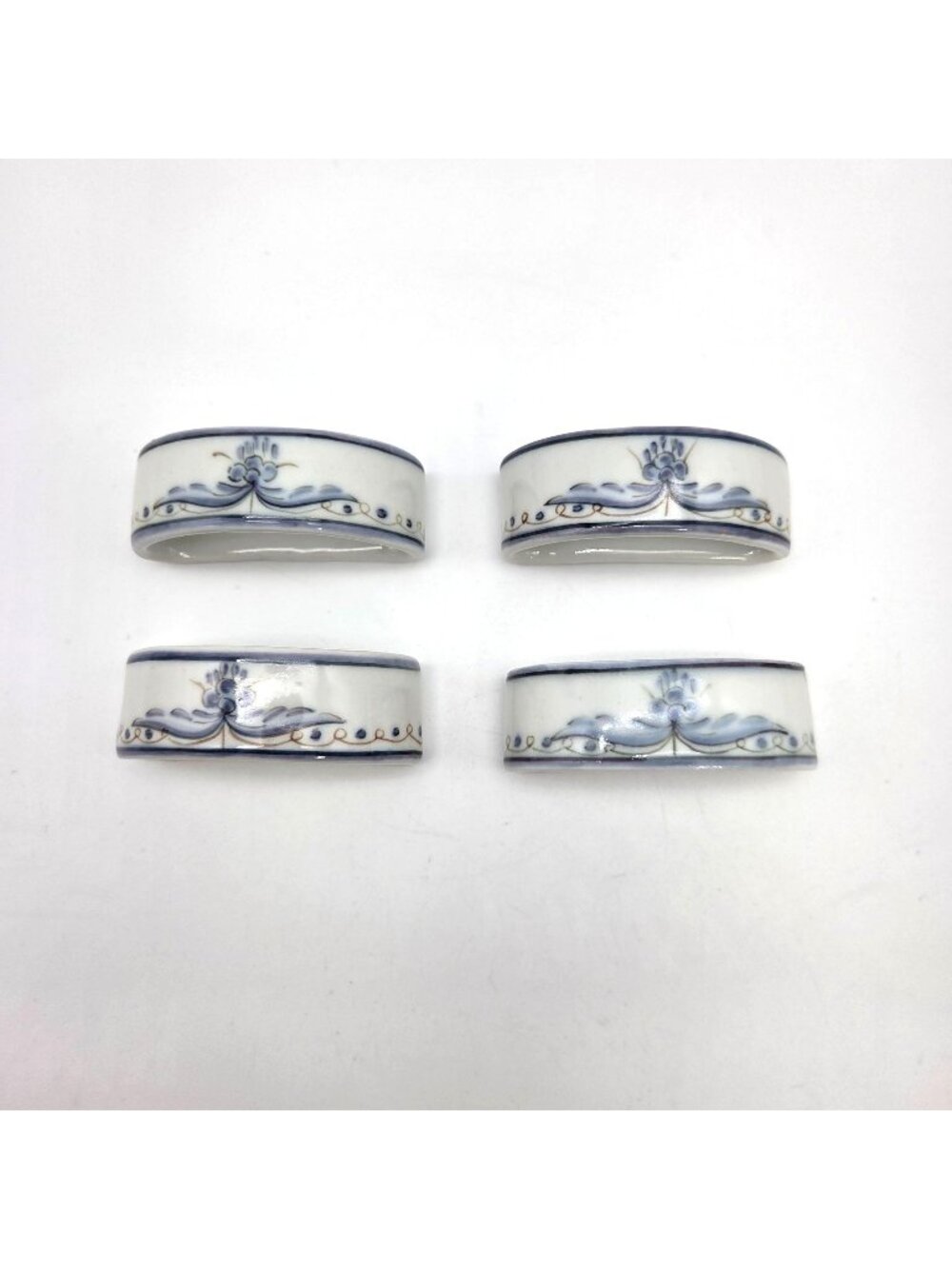 Set Of 4 Viana Do Castelo Blue & White Napkin Rings